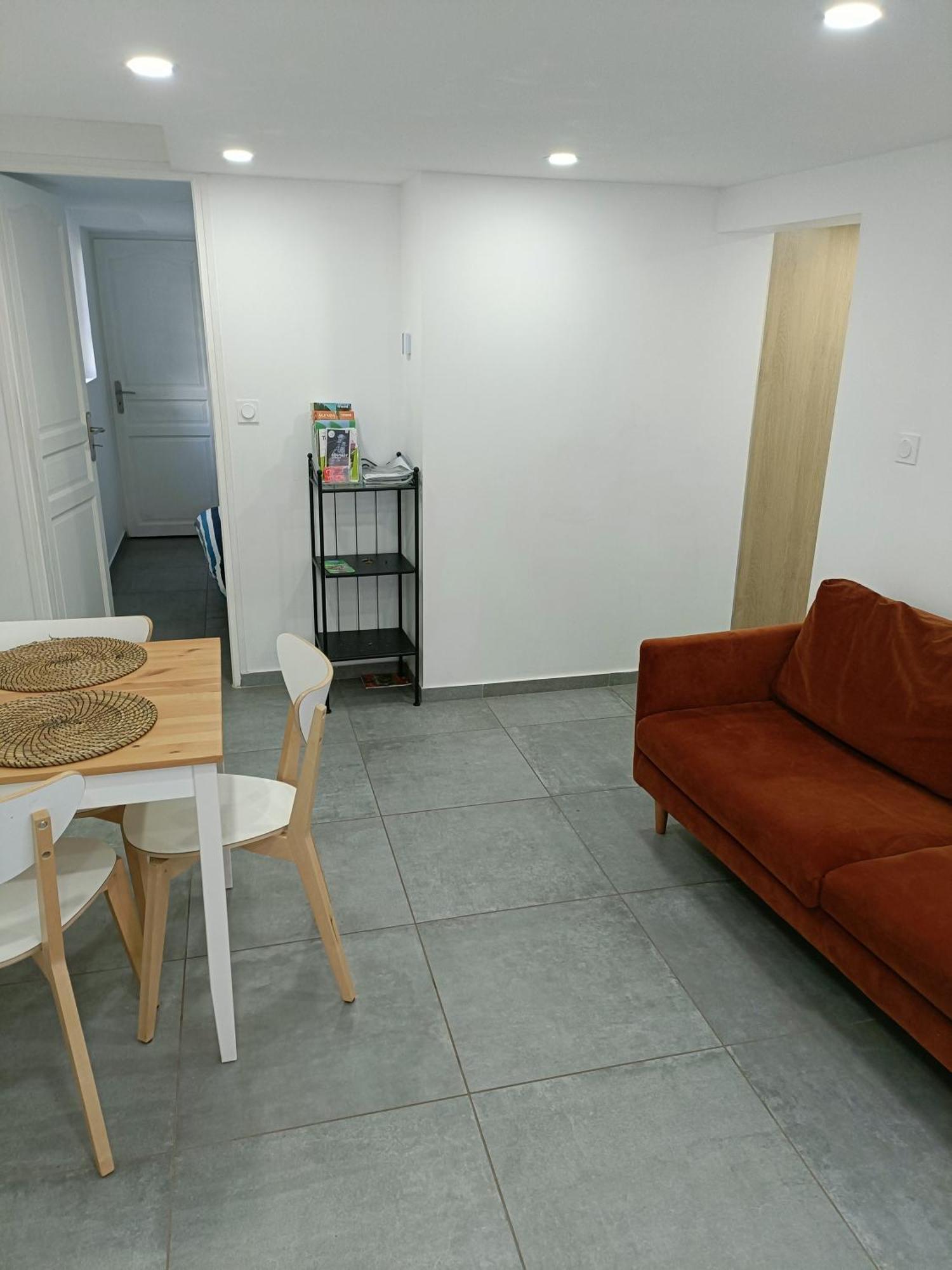 Dans Maison Atypique *
