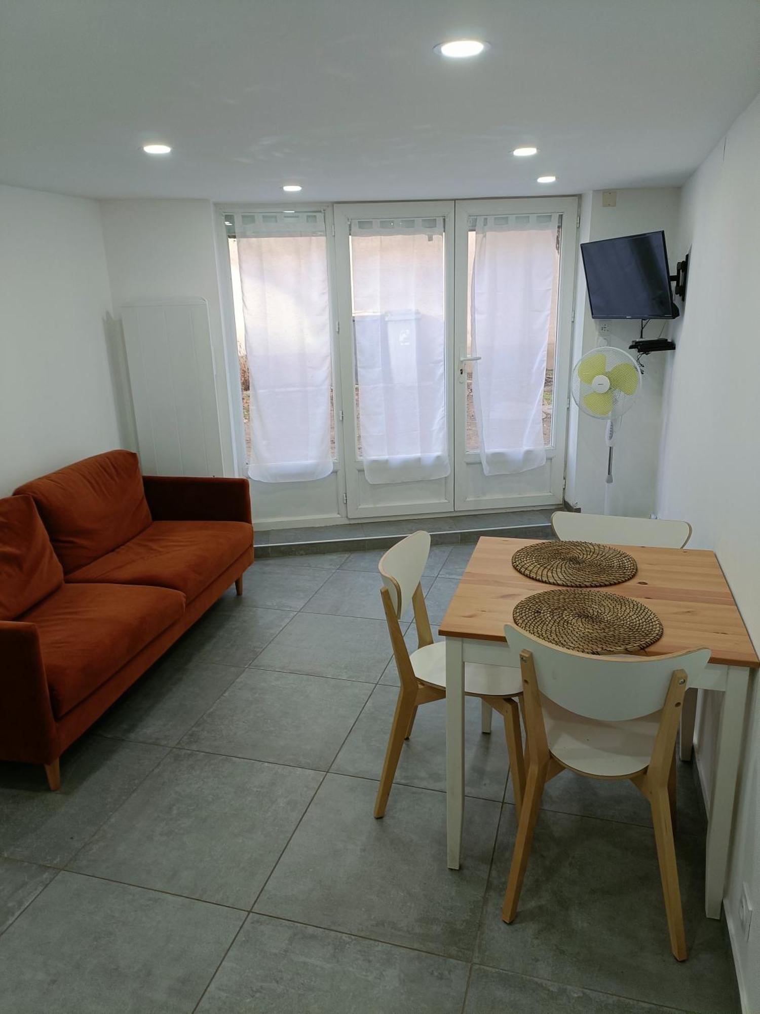 Appartement Dans Maison Atypique *